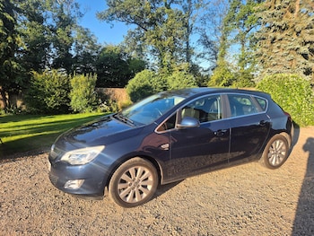 Used Vauxhall Astra 2011 for sale - 79361422: Photo
