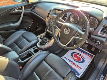Used Vauxhall Astra 2011 for sale - 79361422: Photo