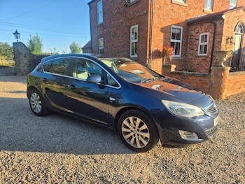 Used Vauxhall Astra 2011 for sale - 79361422: Photo