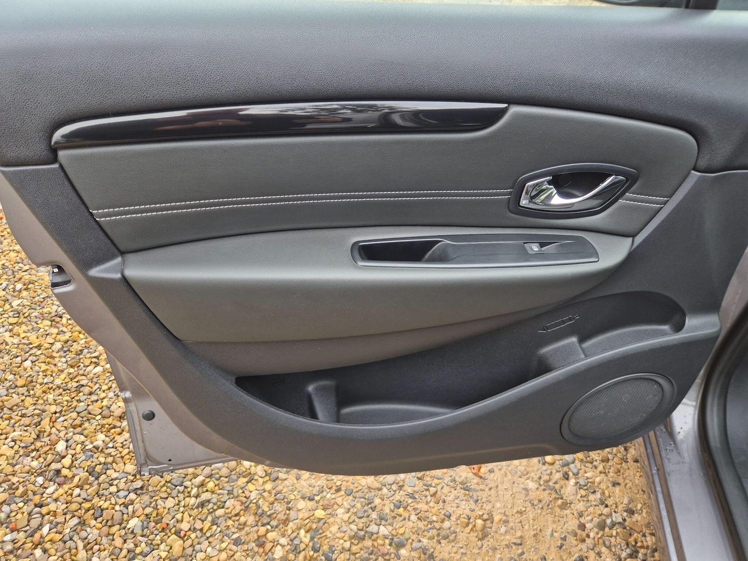 Used Renault Scenic 2015 for sale - 76360927: Photo 16