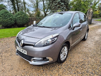 Used Renault Scenic 2015 for sale - 76360927: Photo