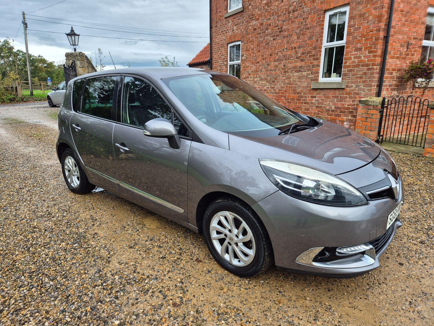 Used Renault Scenic 2015 for sale - 76360927: Photo 6