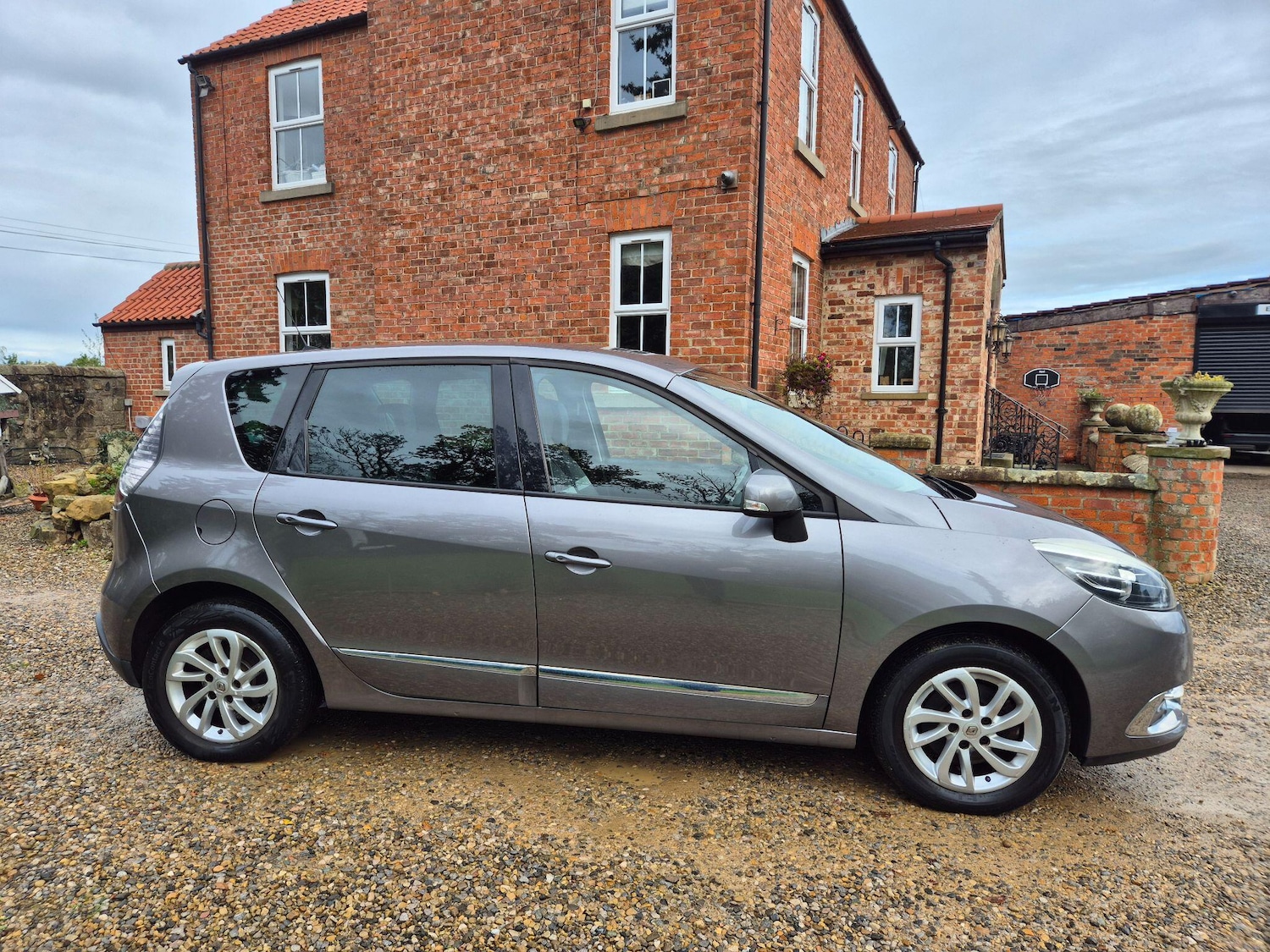 Used Renault Scenic 2015 for sale - 76360927: Photo 7