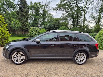 Used Skoda Octavia 2015 for sale - 78823374: Photo