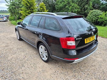 Used Skoda Octavia 2015 for sale - 78823374: Photo