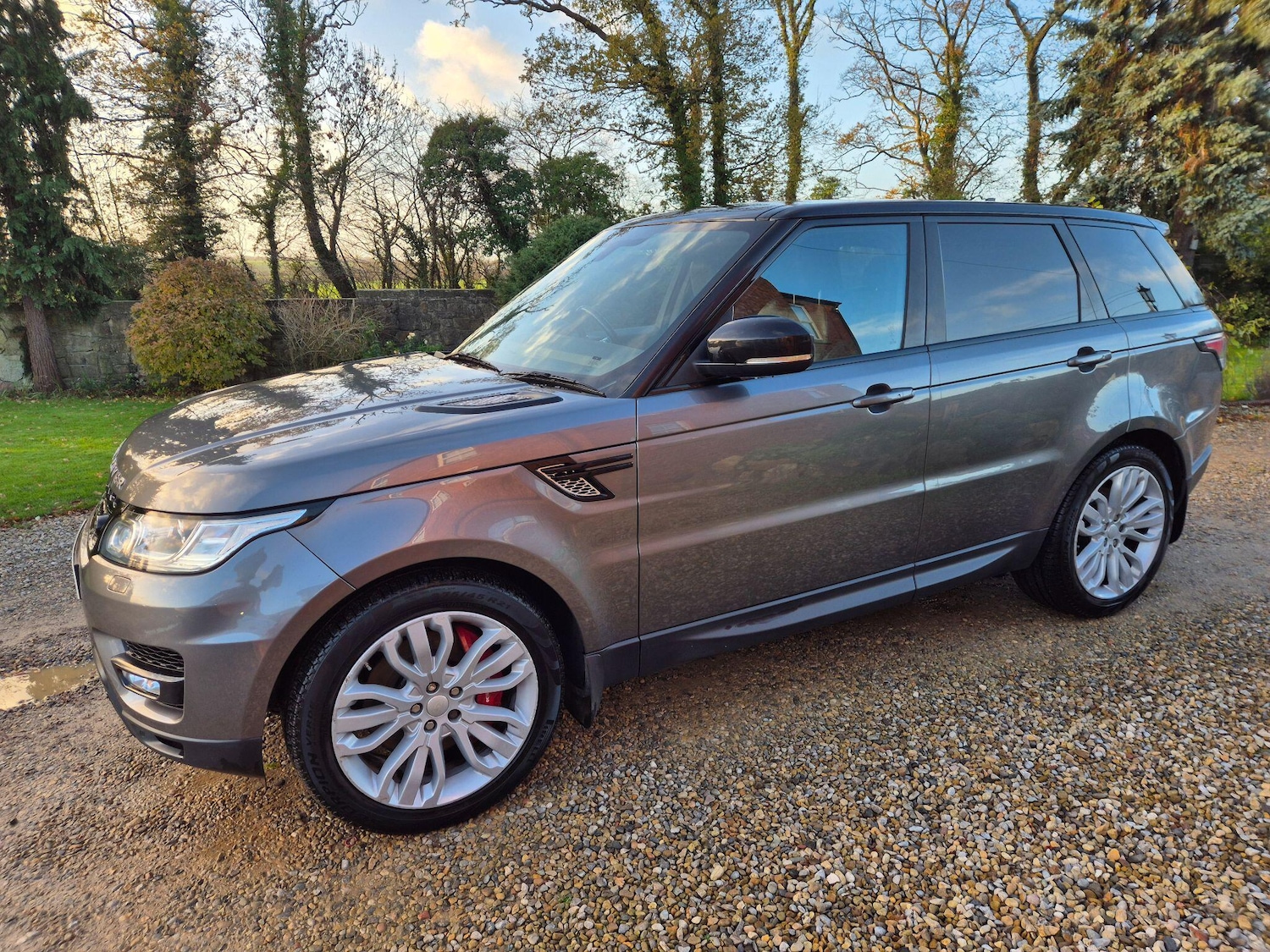 Used Land Rover Range Rover Sport 2015 for sale - 76735241: Photo 1