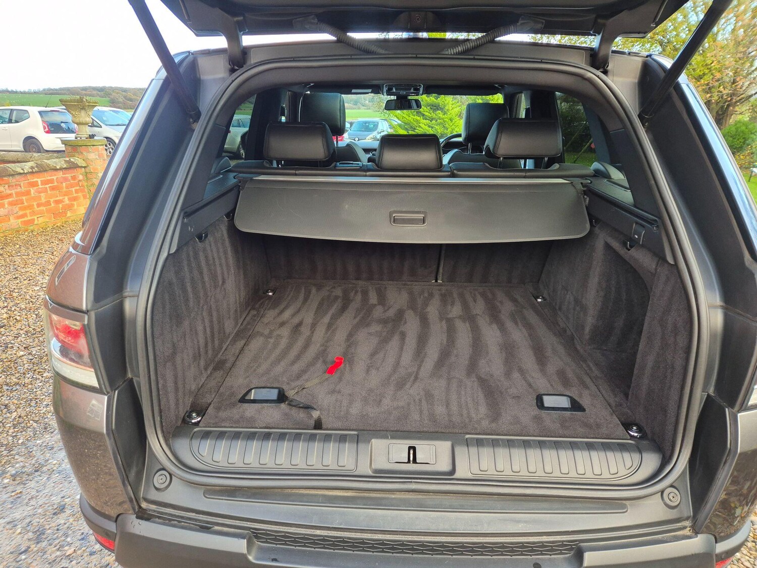 Used Land Rover Range Rover Sport 2015 for sale - 76735241: Photo 11