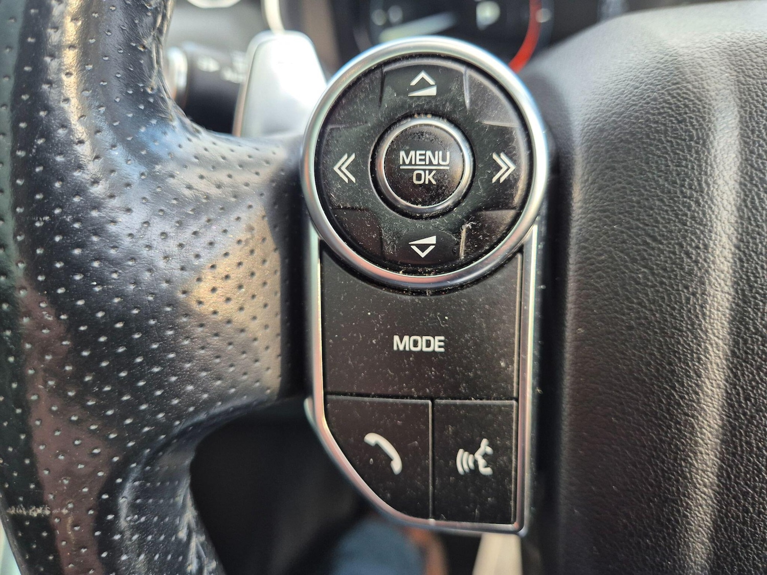 Used Land Rover Range Rover Sport 2015 for sale - 76735241: Photo 18