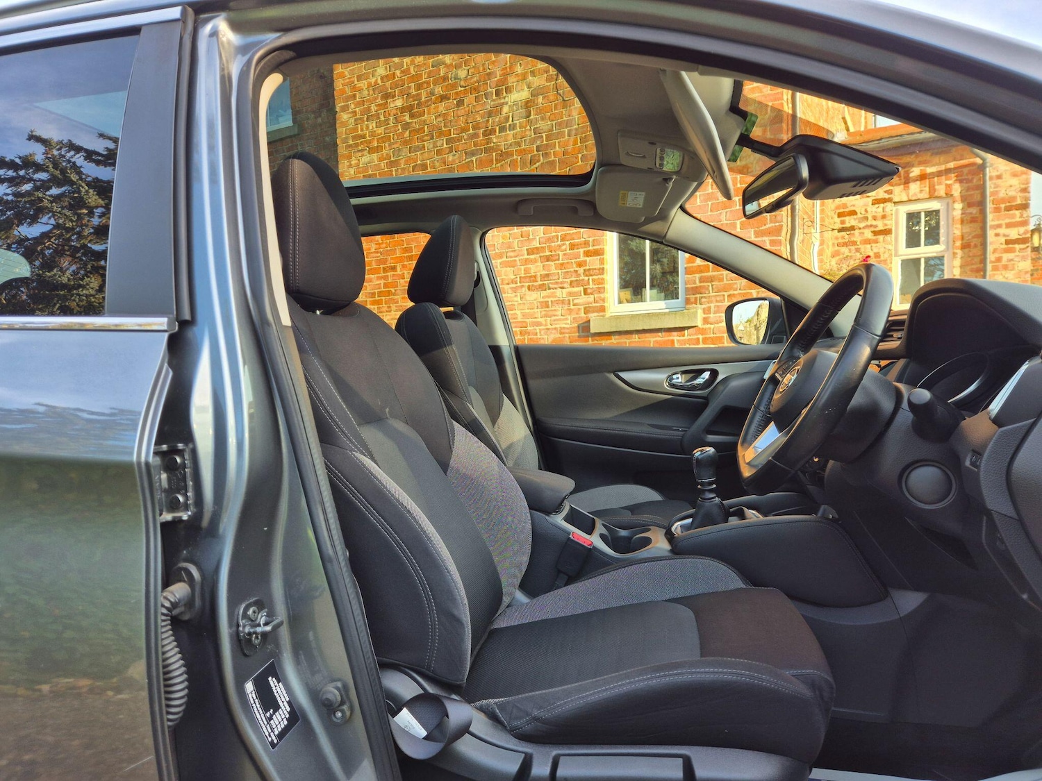 Used Nissan Qashqai 2017 for sale - 76994261: Photo 5