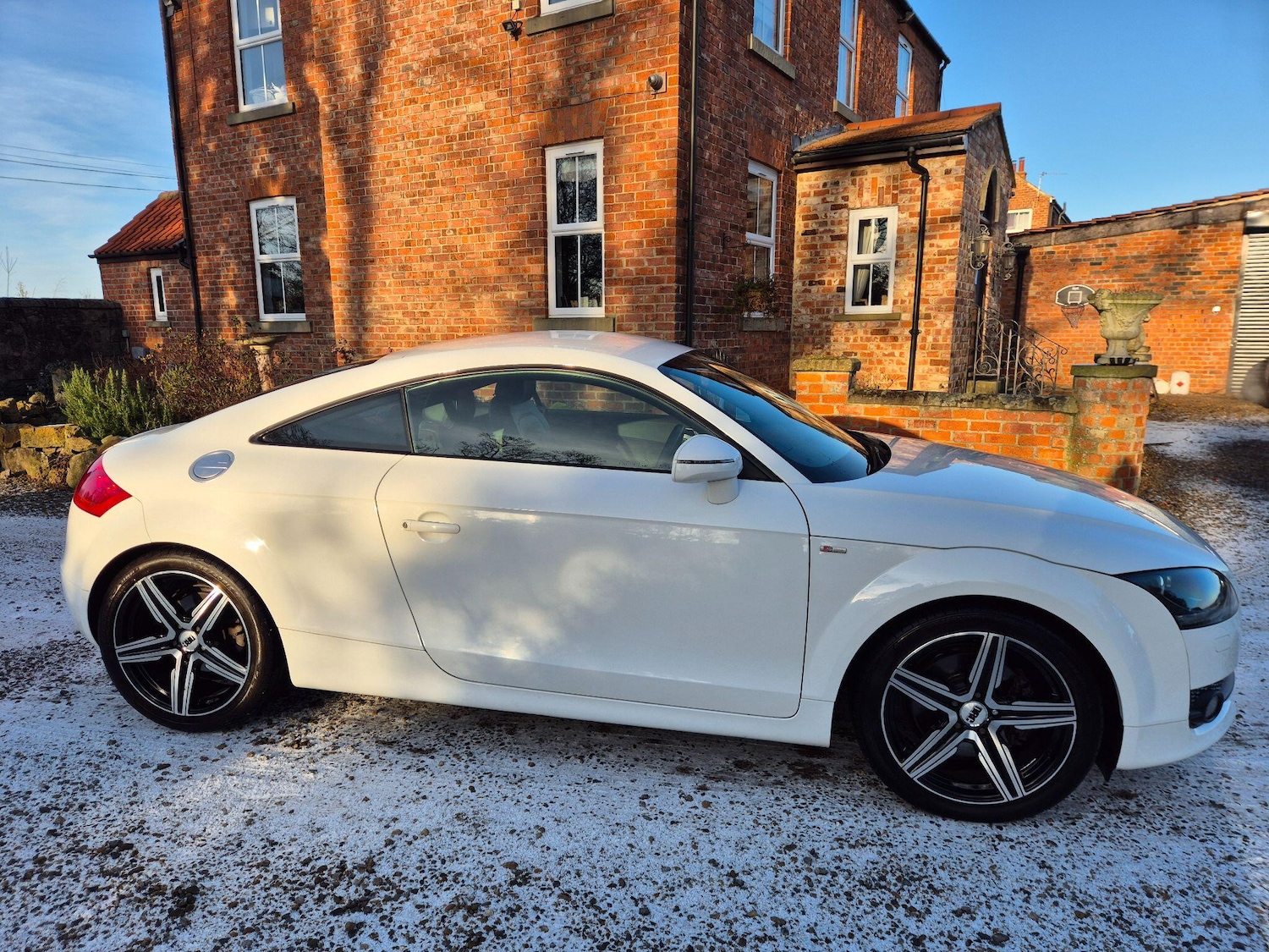 Used Audi TT 2010 for sale - 77163044: Photo 9