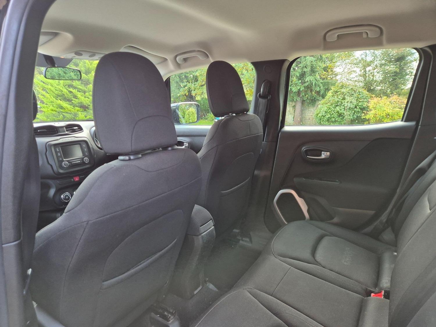 Used Jeep Renegade 2018 for sale - 76484985: Photo 11