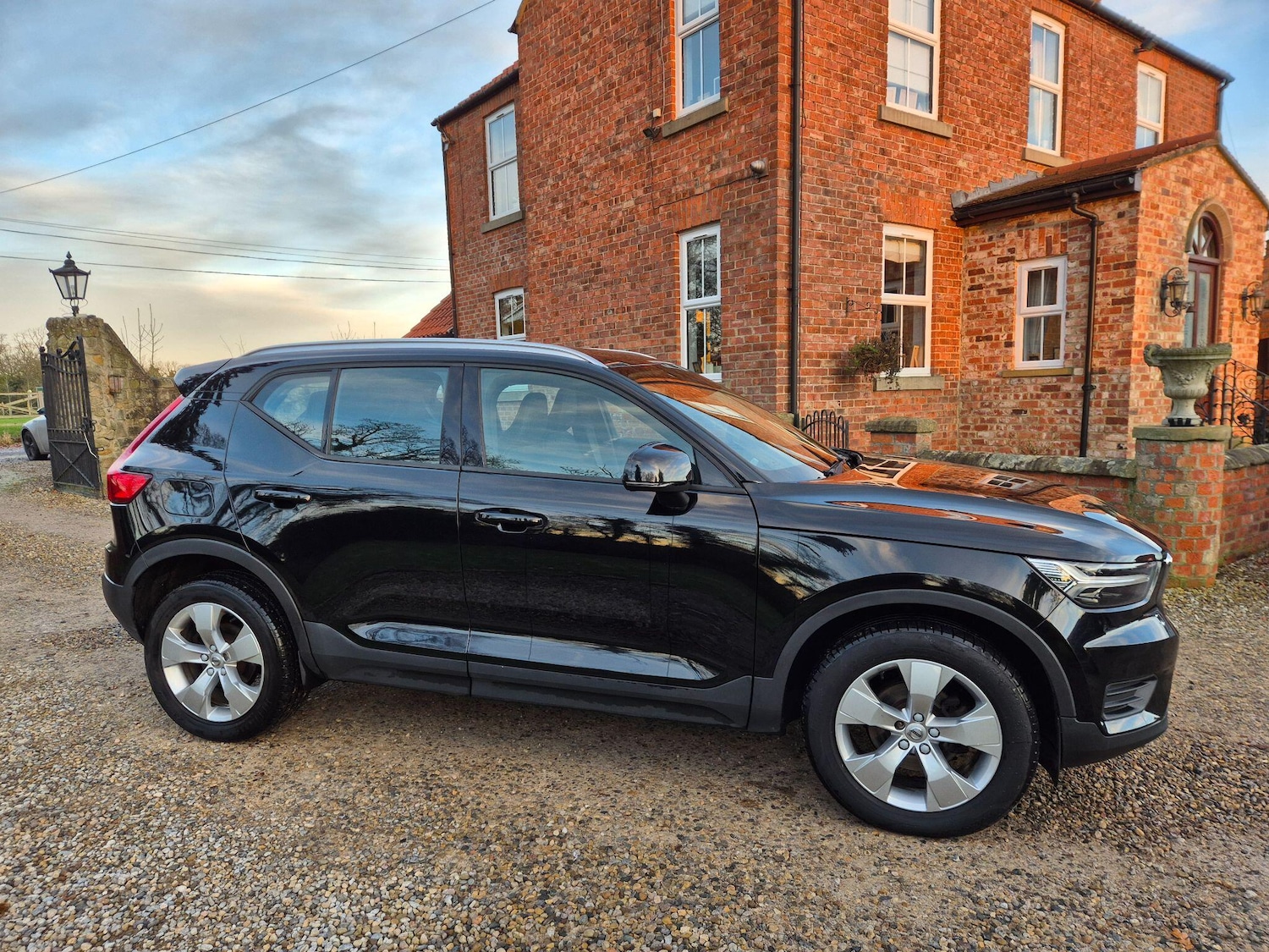 Used Volvo XC40 2018 for sale - 77155293: Photo 4