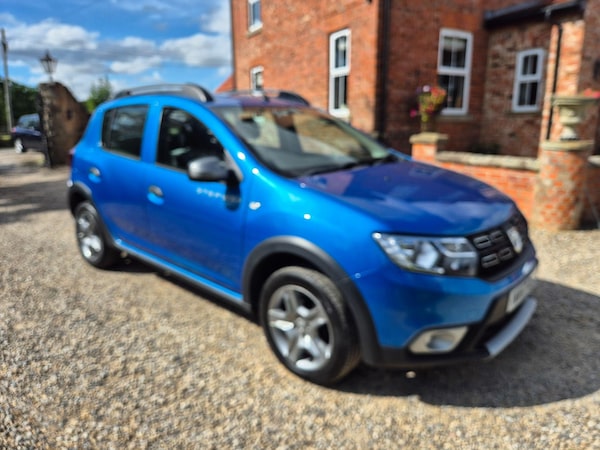 Used Dacia Sandero Stepway 2017 for sale - 75578077: Photo 3