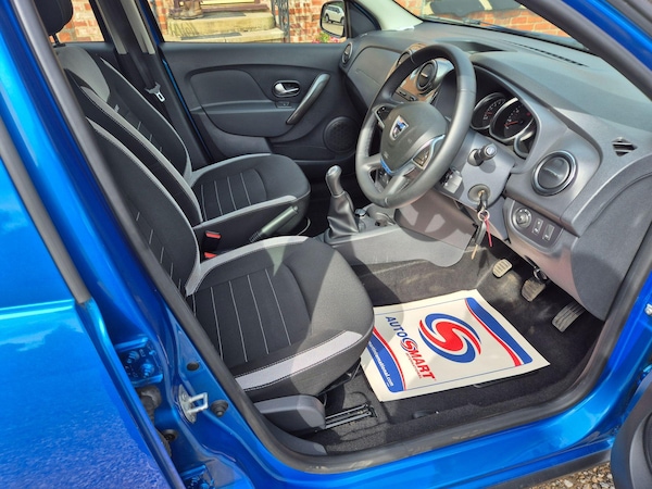 Used Dacia Sandero Stepway 2017 for sale - 75578077: Photo 5