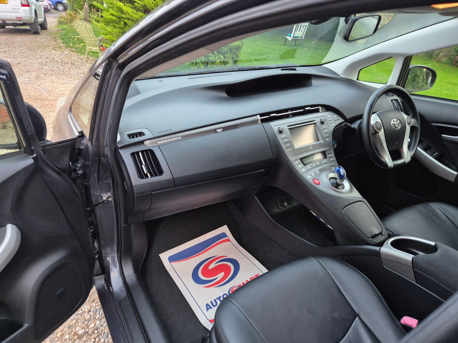 Used Toyota Prius 2013 for sale - 76294755: Photo 6