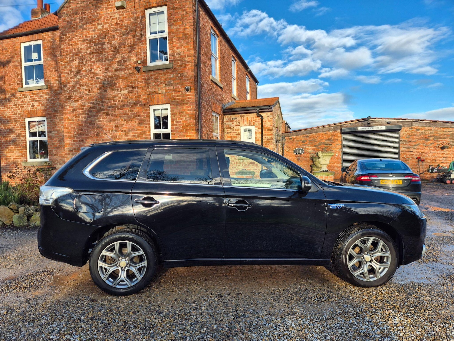 Used Mitsubishi Outlander 2014 for sale - 77203139: Photo 2