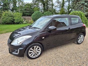 Used Suzuki Swift 2014 for sale - 79361400: Photo