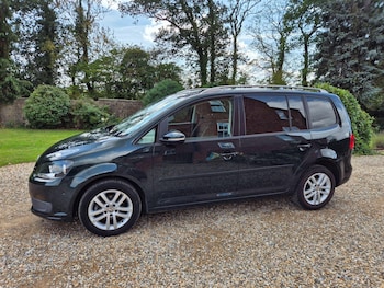Volkswagen - Touran