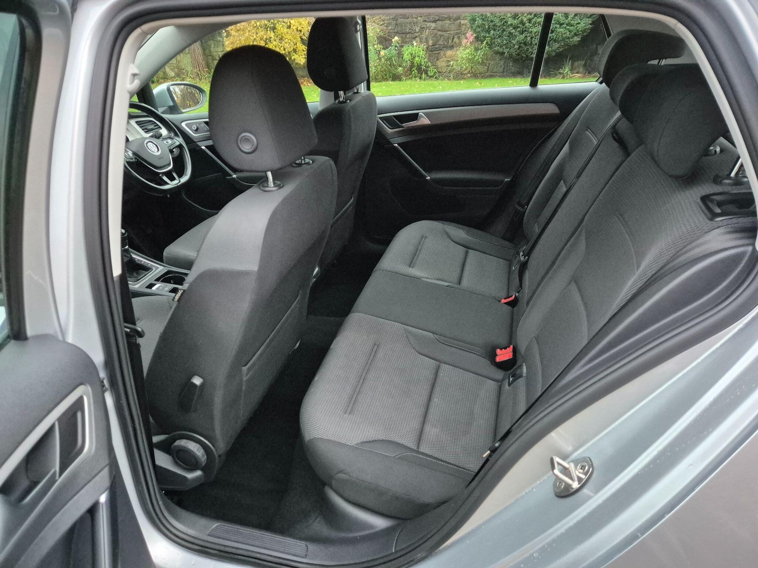 Used Volkswagen Golf 2017 for sale - 76772175: Photo 4