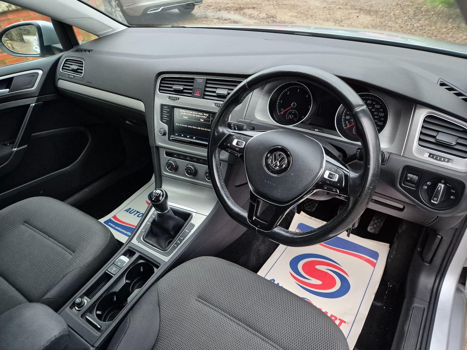 Used Volkswagen Golf 2017 for sale - 76772175: Photo 9