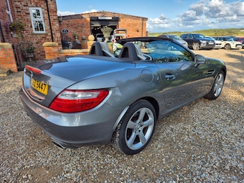 Used Mercedes-Benz SLK 2012 for sale - 75857277: Photo