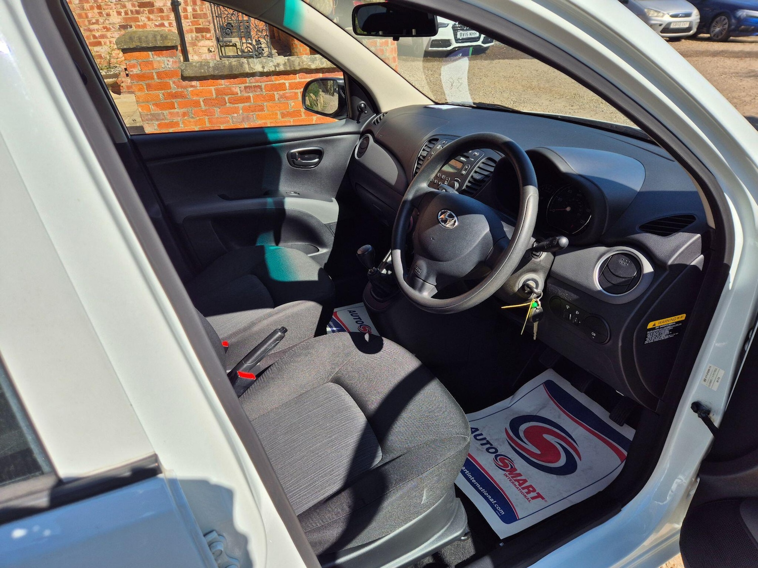 Used Hyundai i10 2013 for sale - 78185740: Photo 11