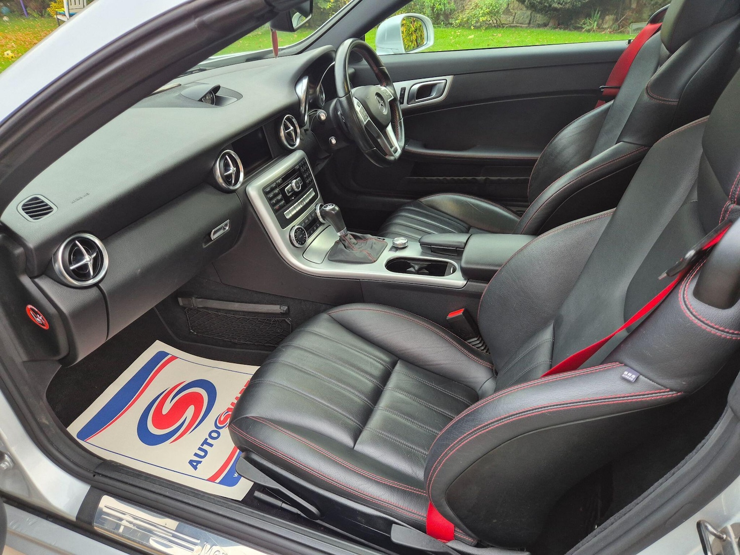 Used Mercedes-Benz SLK 2015 for sale - 76511930: Photo 14