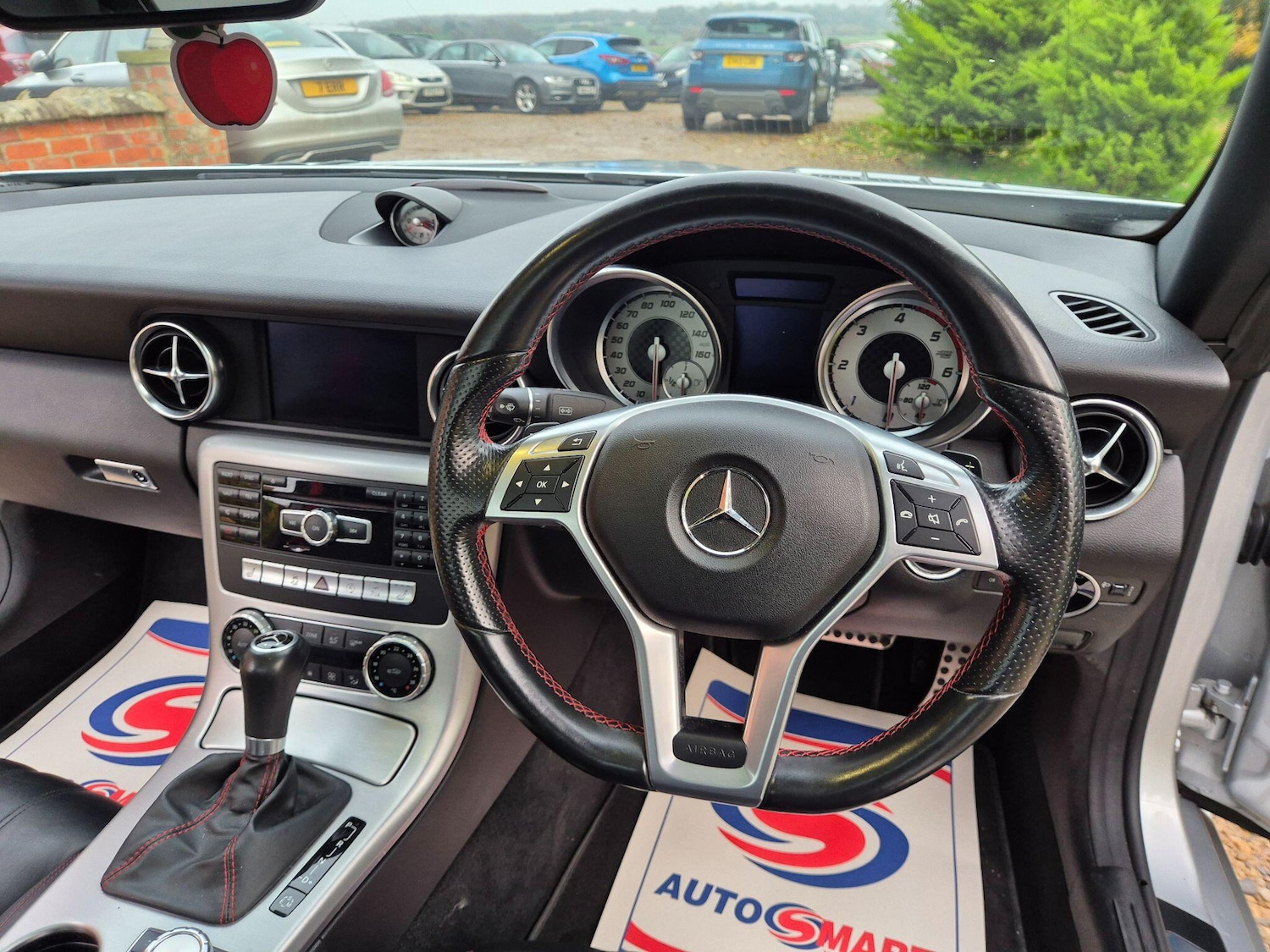 Used Mercedes-Benz SLK 2015 for sale - 76511930: Photo 19