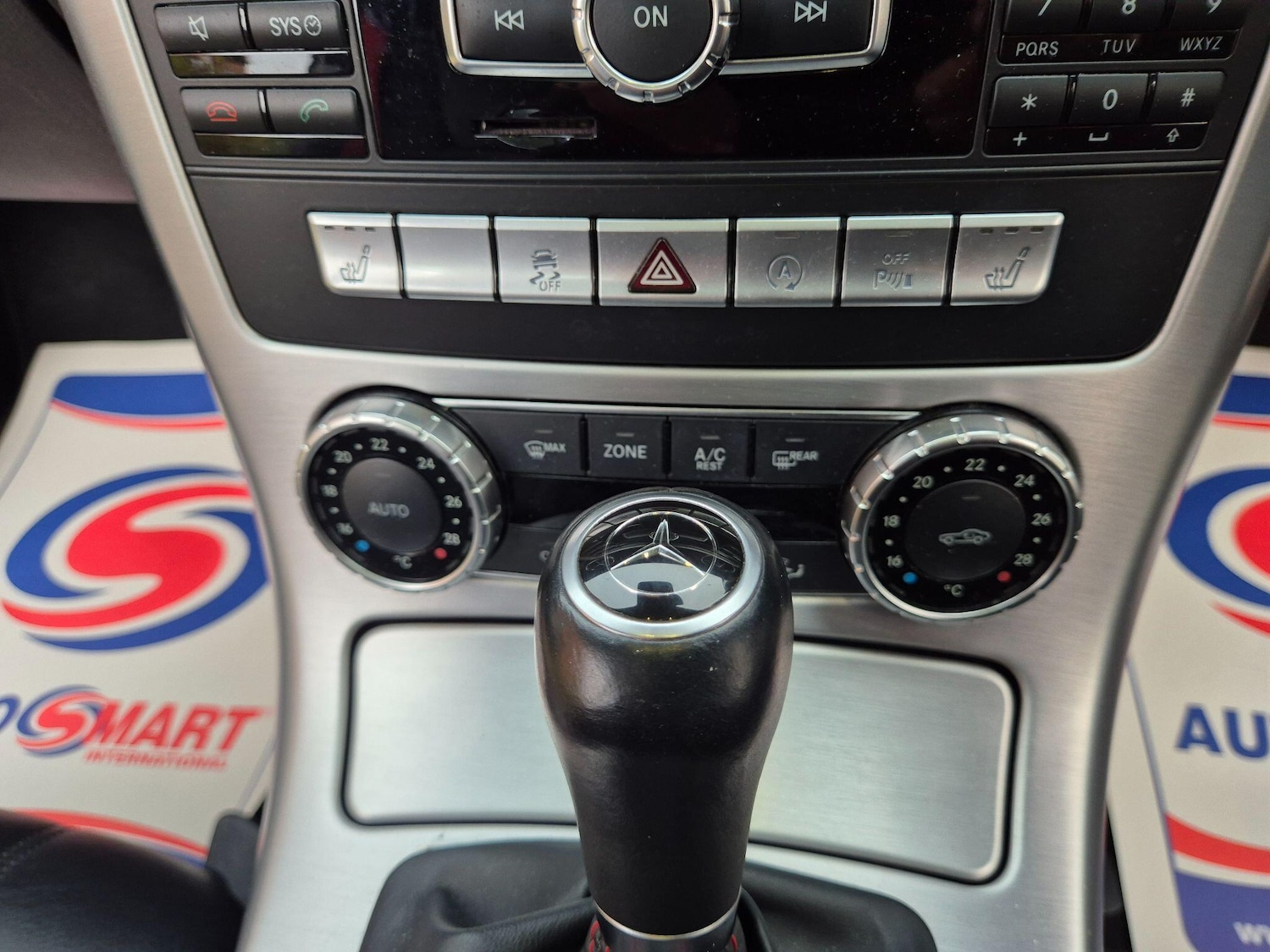 Used Mercedes-Benz SLK 2015 for sale - 76511930: Photo 21