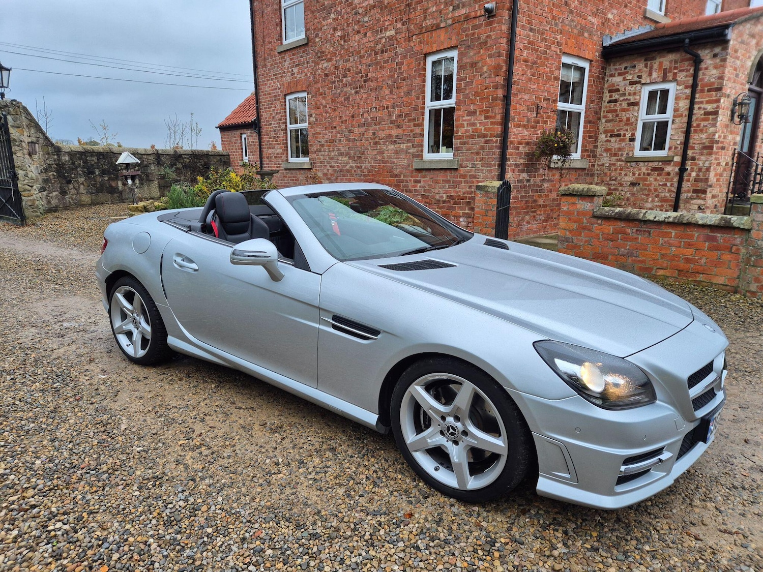 Used Mercedes-Benz SLK 2015 for sale - 76511930: Photo 4