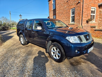Used Nissan Navara 2015 for sale - 77737962: Photo