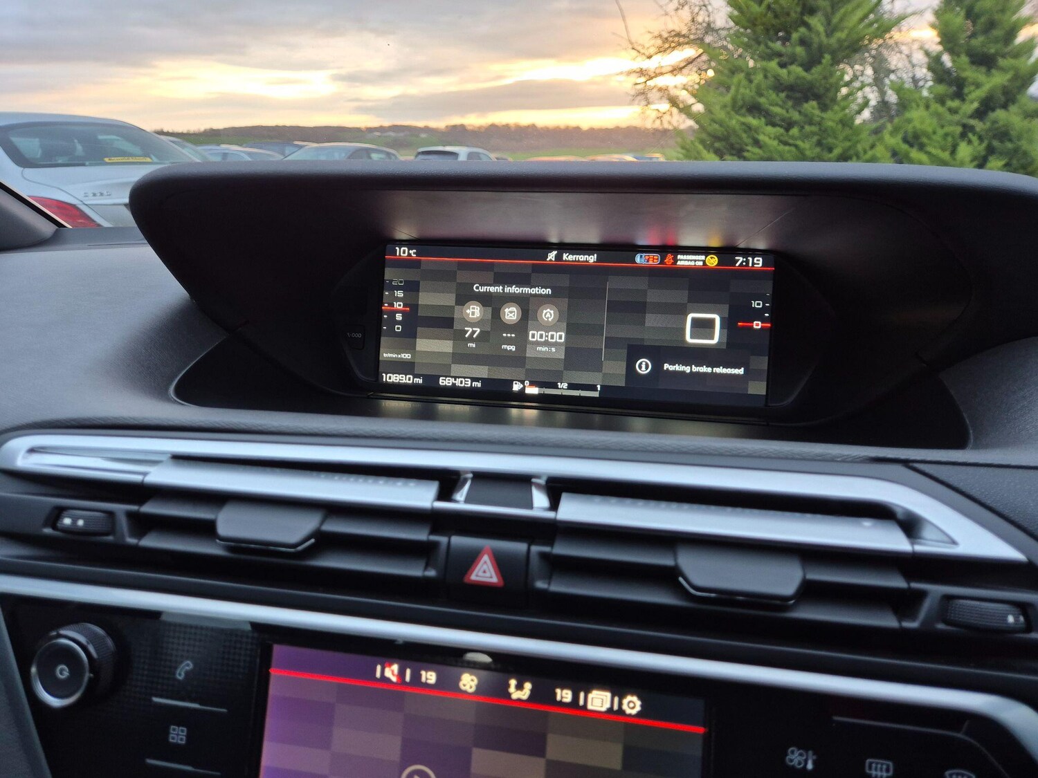 Used Citroen Grand C4 Picasso 2016 for sale - 77723011: Photo 25