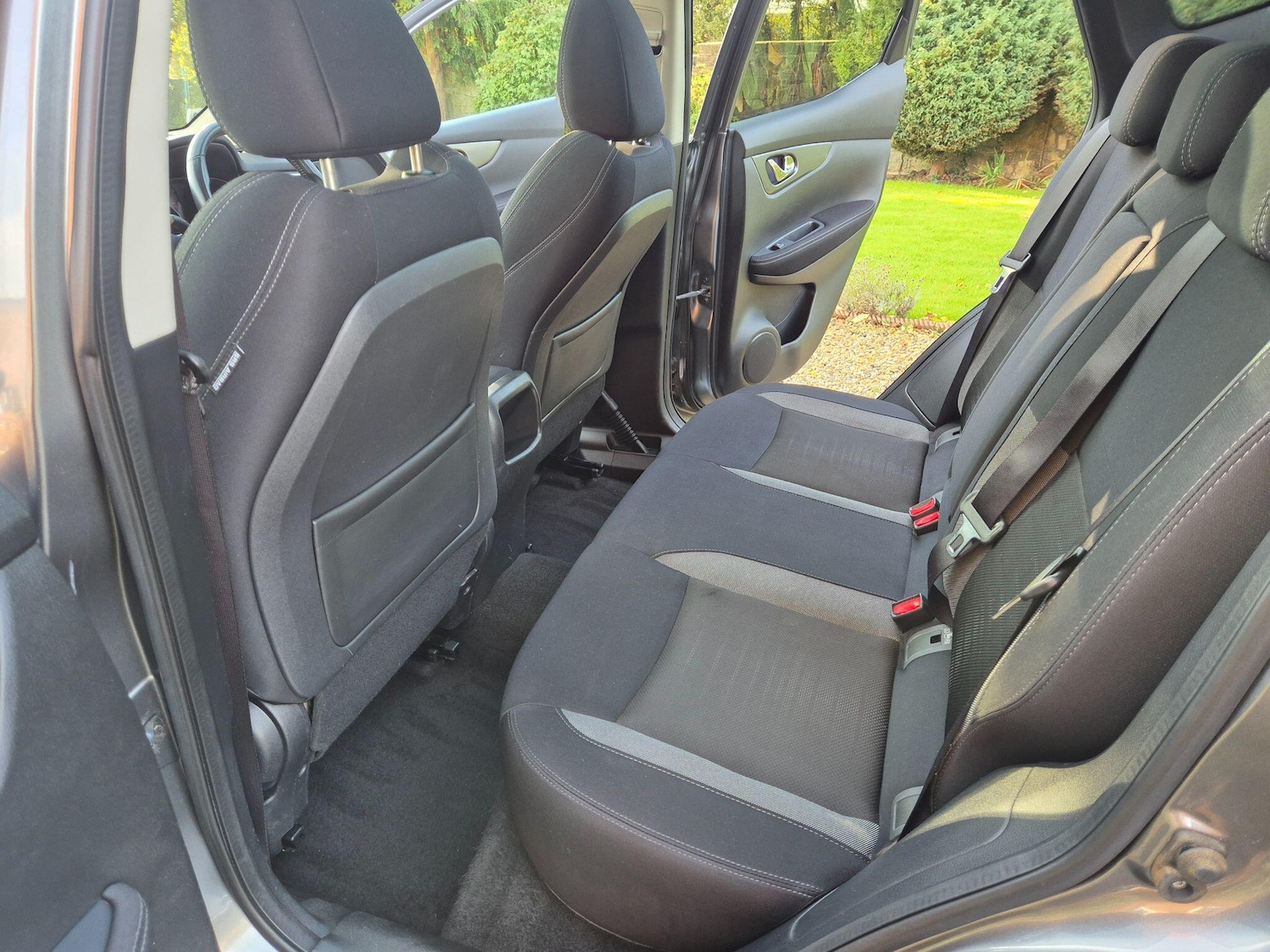 Used Nissan Qashqai 2017 for sale - 76294984: Photo 11