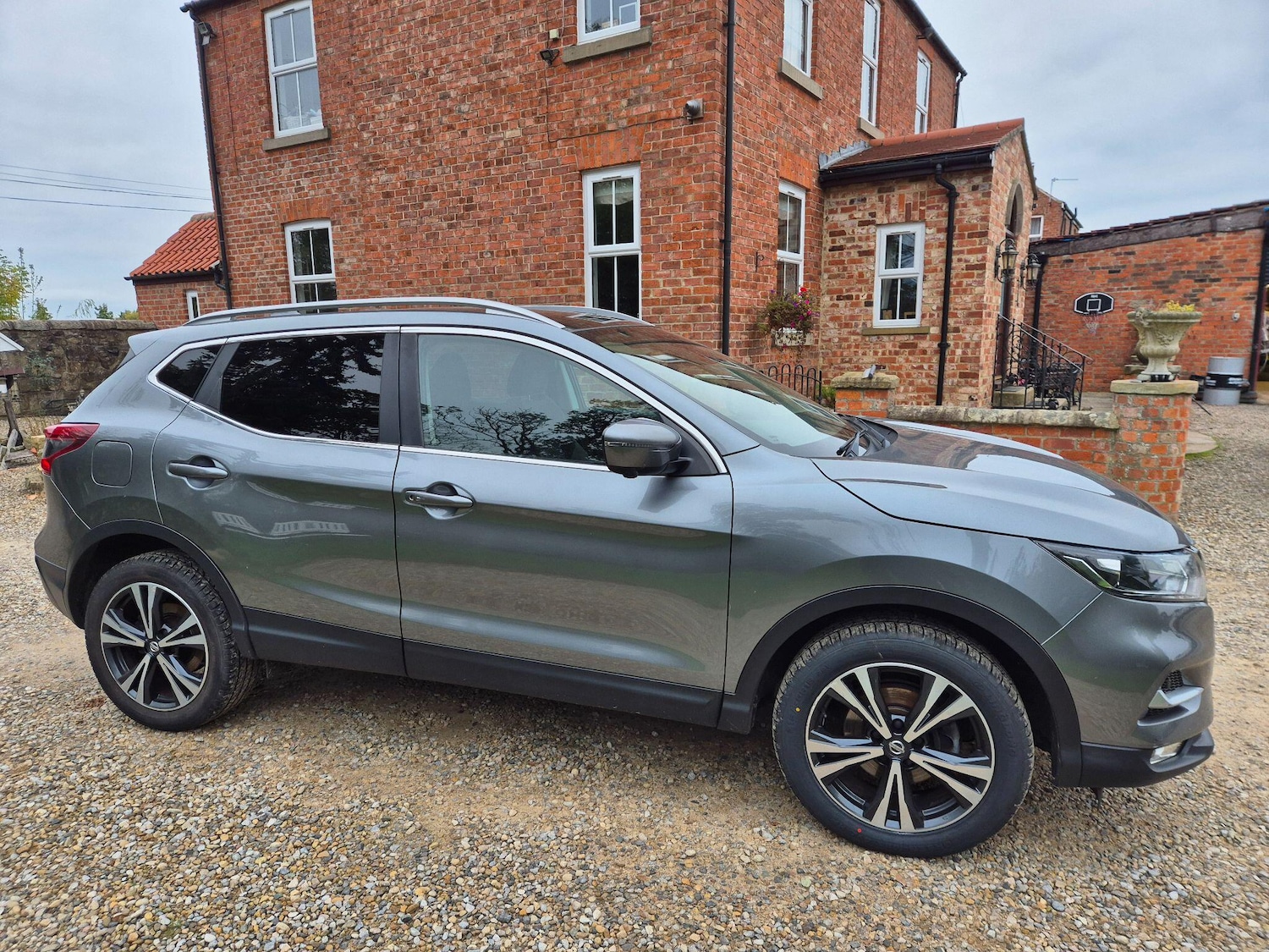 Used Nissan Qashqai 2017 for sale - 76294984: Photo 3