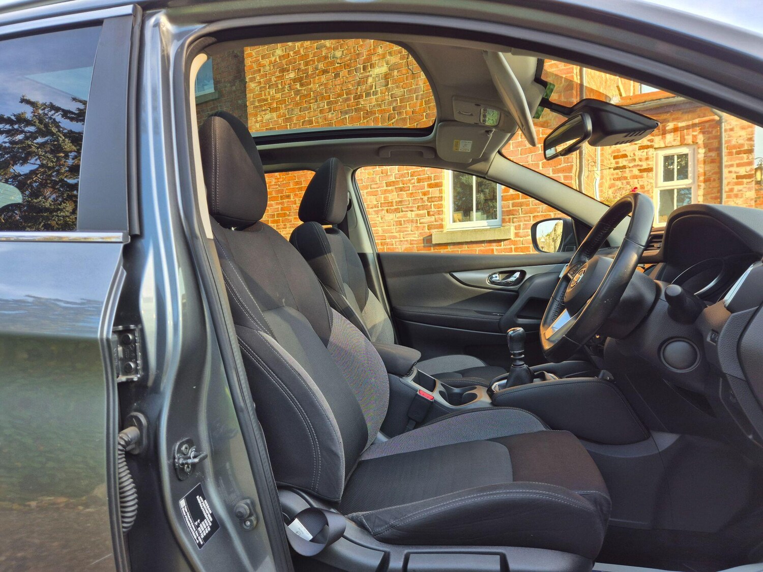 Used Nissan Qashqai 2017 for sale - 76294984: Photo 5