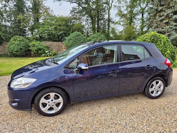 2011 (61) - 1.33 Dual VVT-i Edition Euro 5 (s/s) 5dr
