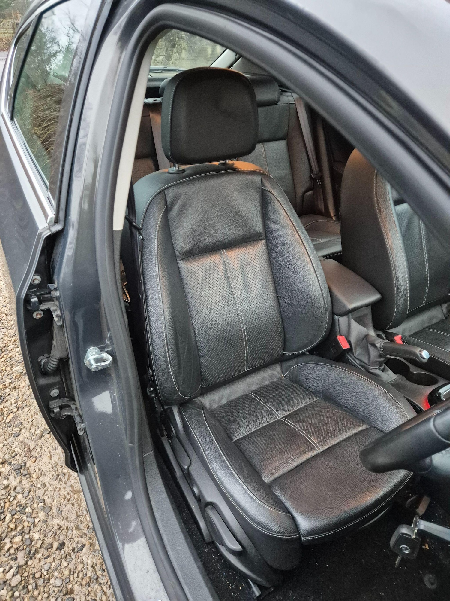 Used Vauxhall Astra 2015 for sale - 77331690: Photo 2