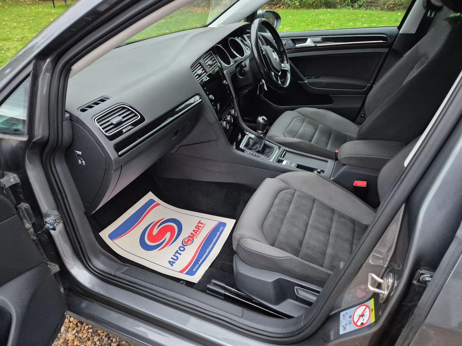 Used Volkswagen Golf 2017 for sale - 76771838: Photo 6