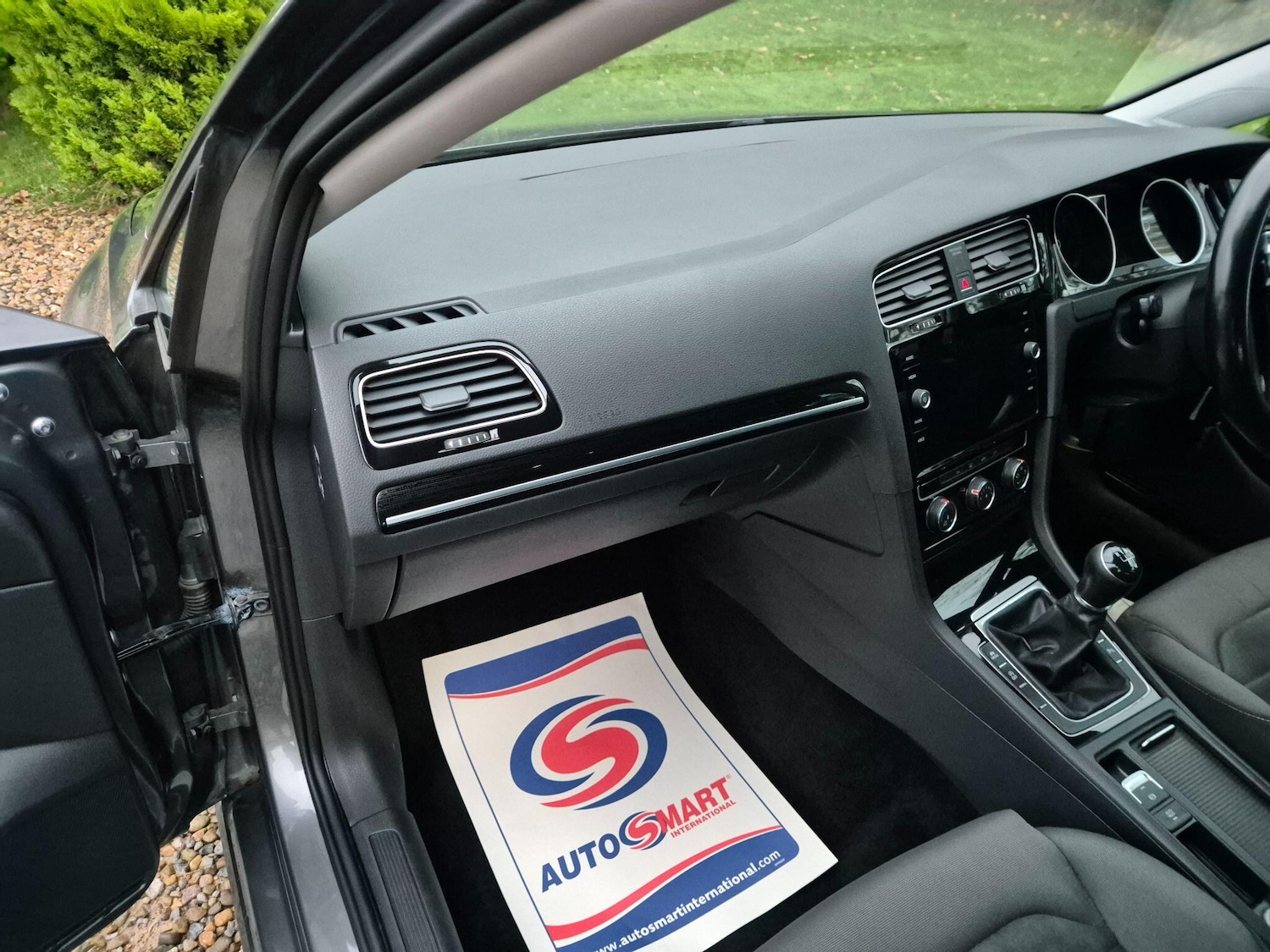 Used Volkswagen Golf 2017 for sale - 76771838: Photo 9