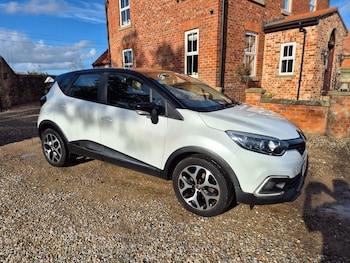 Used Renault Captur 2017 for sale - 76408667: Photo