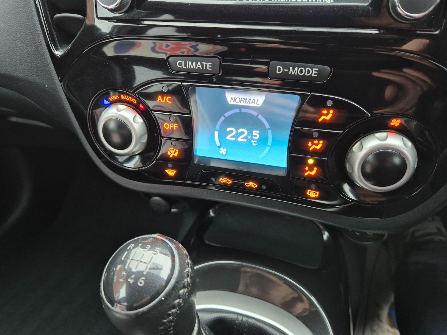 Used Nissan Juke 2014 for sale - 76735236: Photo 20