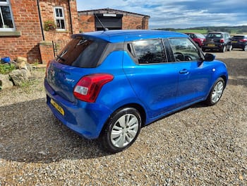 Used Suzuki Swift 2017 for sale - 79836624: Photo