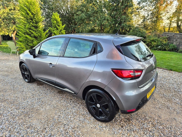 Used Renault Clio 2015 for sale - 76226343: Photo 4
