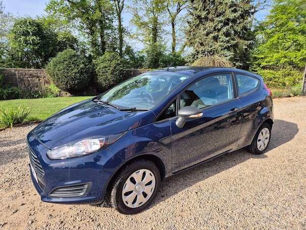 Used Ford Fiesta 2015 for sale - 75140638: Photo 1