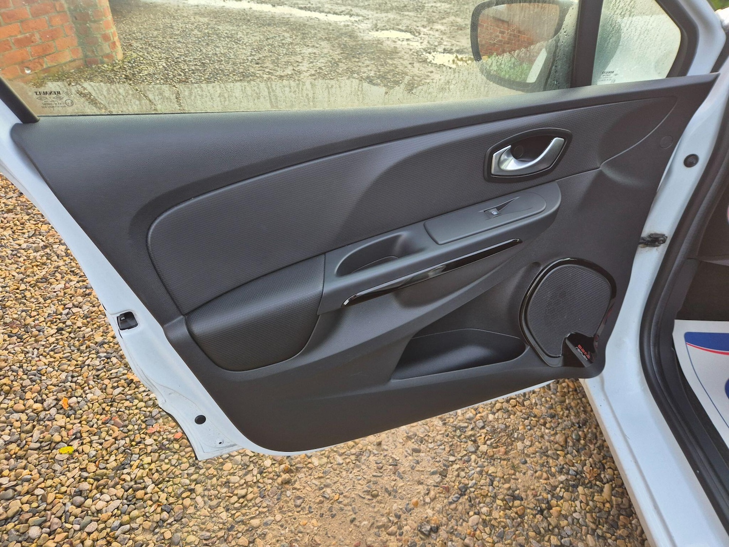 Used Renault Clio 2016 for sale - 76499225: Photo 16