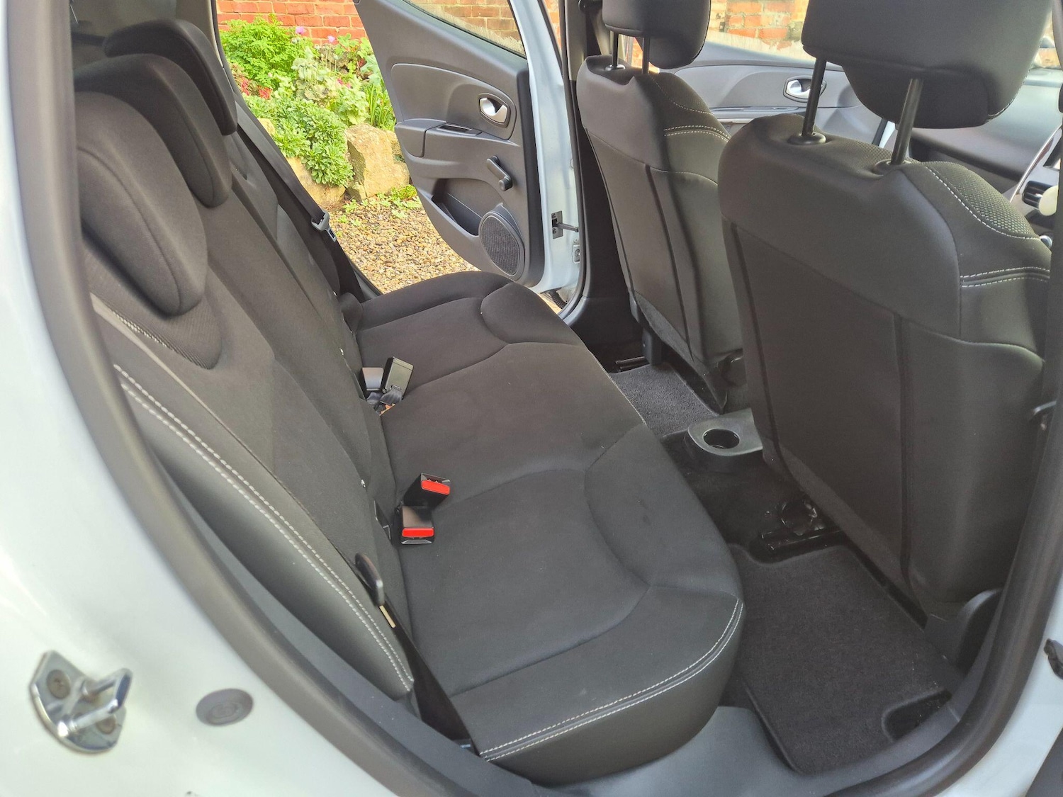 Used Renault Clio 2016 for sale - 76499225: Photo 18