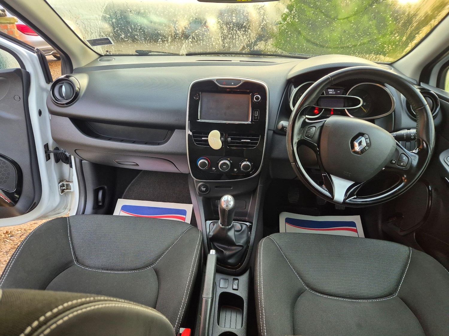 Used Renault Clio 2016 for sale - 76499225: Photo 19