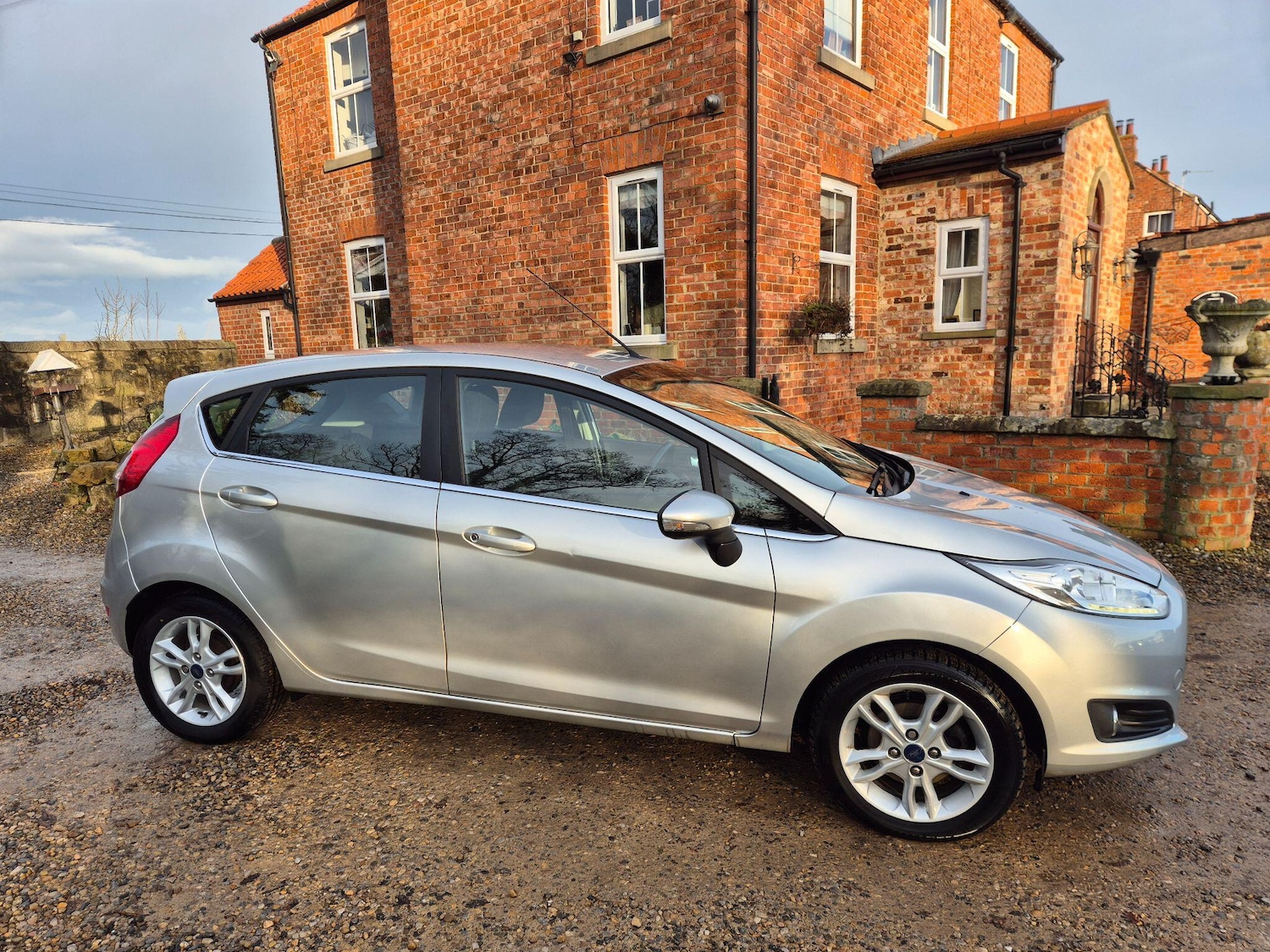 Used Ford Fiesta 2017 for sale - 77203520: Photo 7