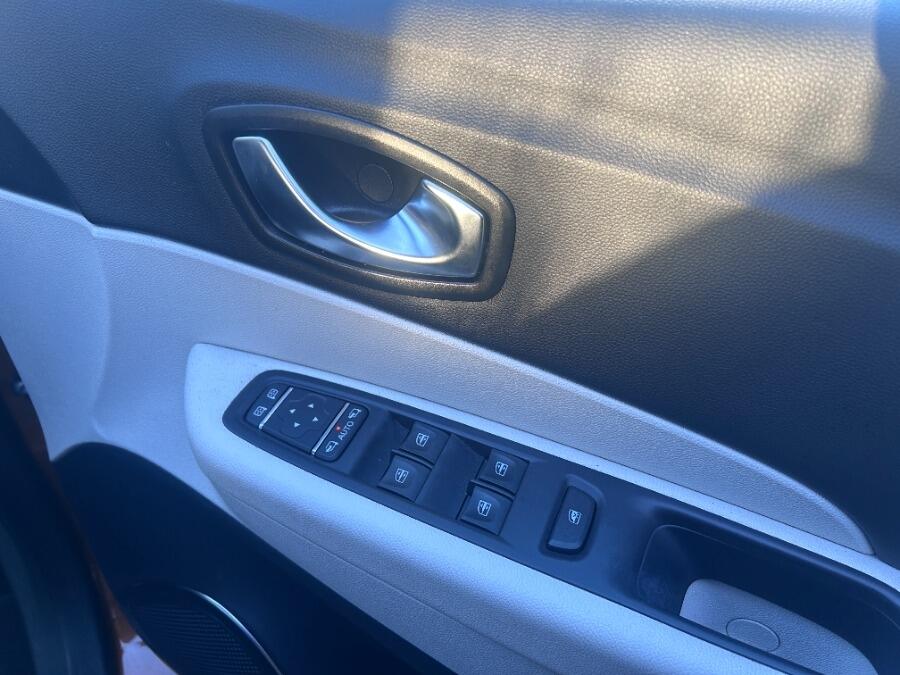 Used Renault Captur 2018 for sale - 77091051: Photo 39