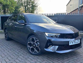 2025 (75) - 1.2 Turbo Ultimate Sports Tourer 5dr Petrol Manual Euro 6 (s/s) (130 Ps)